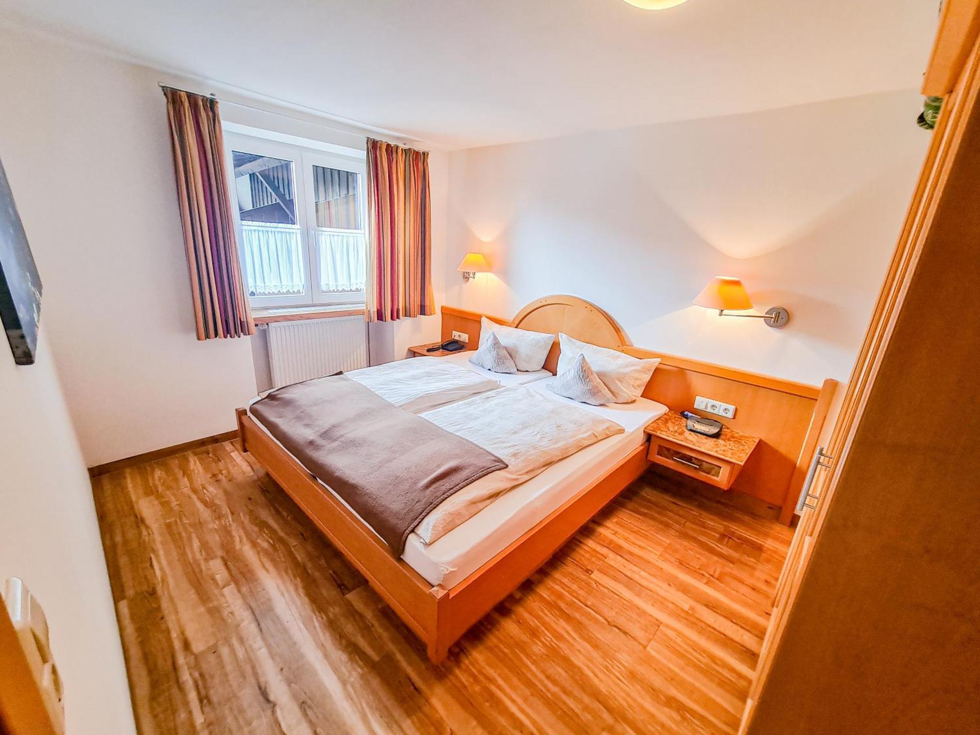 Berghotel Sonnenklause ซอนโทเฟิน ภายนอก รูปภาพ